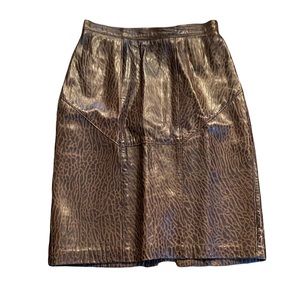 Vintage midi embossed animal print brown leather pencil  skirt size 6.